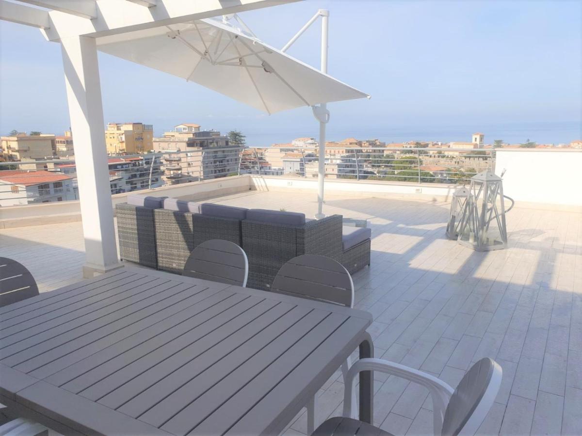 Sapphire Penthouse Apartment Tropea Bagian luar foto