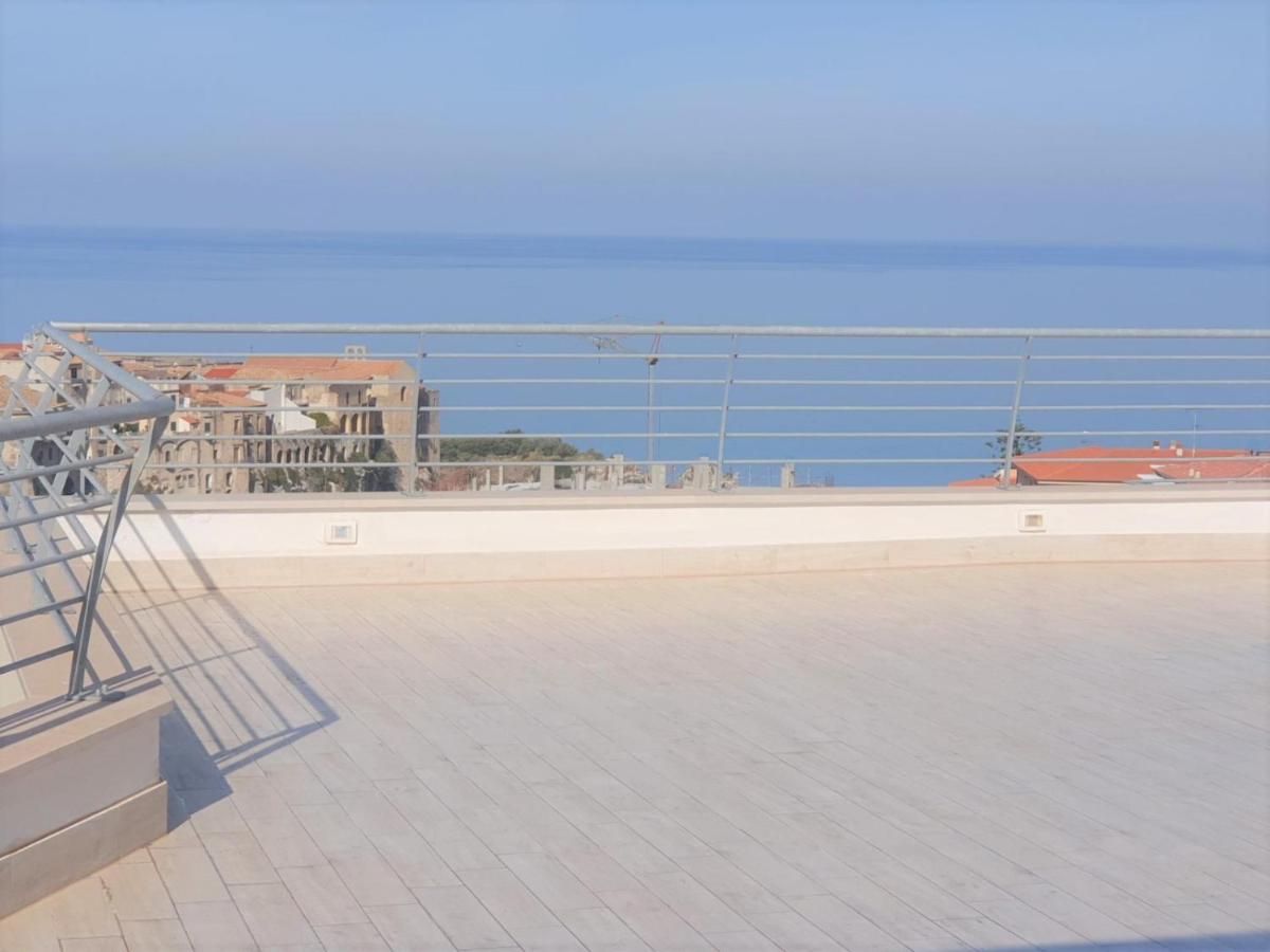 Sapphire Penthouse Apartment Tropea Bagian luar foto