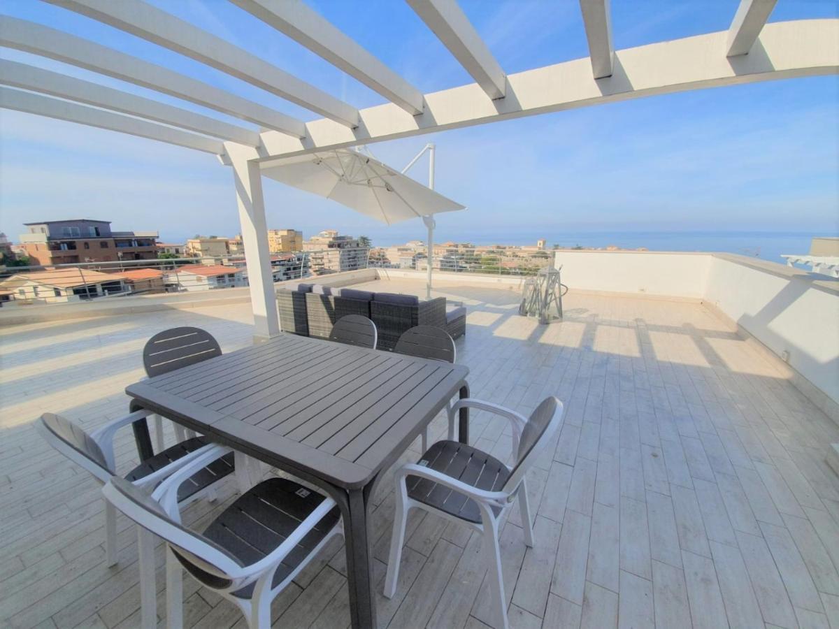 Sapphire Penthouse Apartment Tropea Bagian luar foto